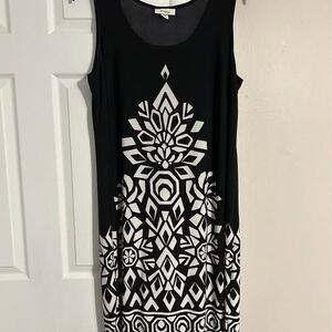 Dressbarn Woman 18W Black White Geometric Sleeveless Shift Dress Plus Size